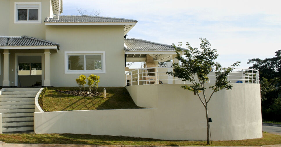 Casa com capa de muro
